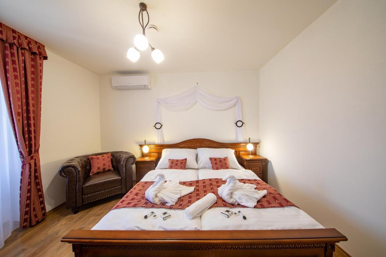 Residence Safari Resort - Chateau Borovany  Экстерьер фото