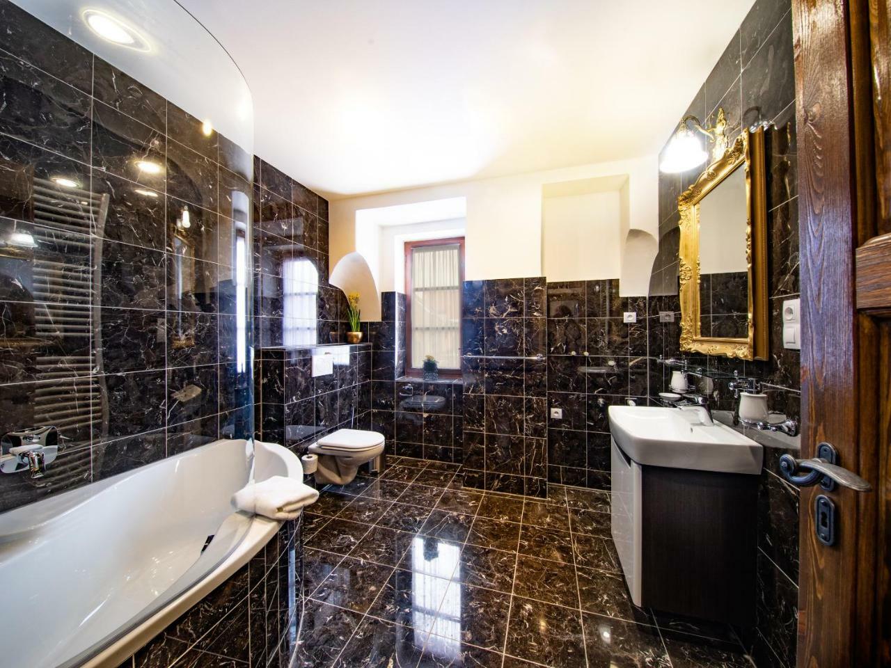 Residence Safari Resort - Chateau Borovany  Экстерьер фото