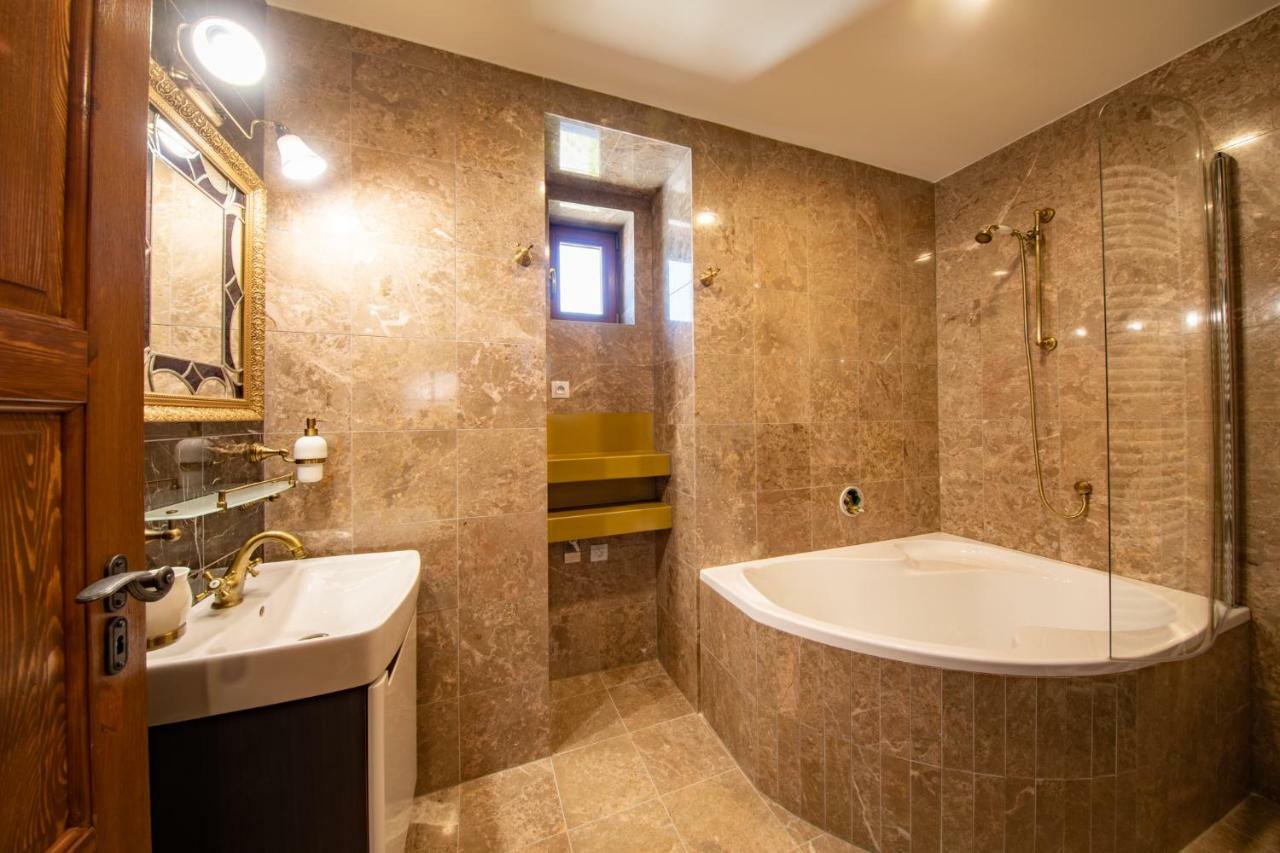 Residence Safari Resort - Chateau Borovany  Экстерьер фото