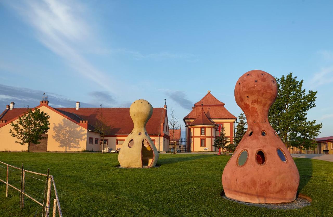 Residence Safari Resort - Chateau Borovany  Экстерьер фото