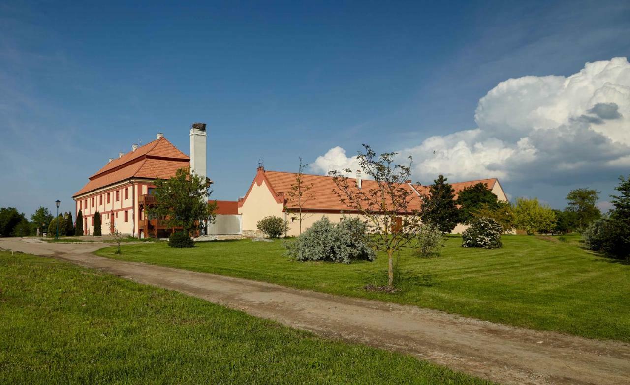Residence Safari Resort - Chateau Borovany  Экстерьер фото